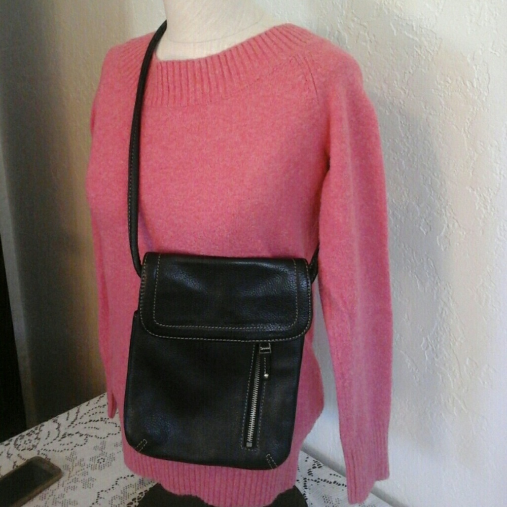 Leather shoulder bag